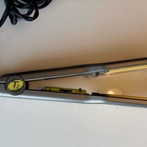 Totally Tourmaline T3 Flat Iron Hair Straightener (early generation)
